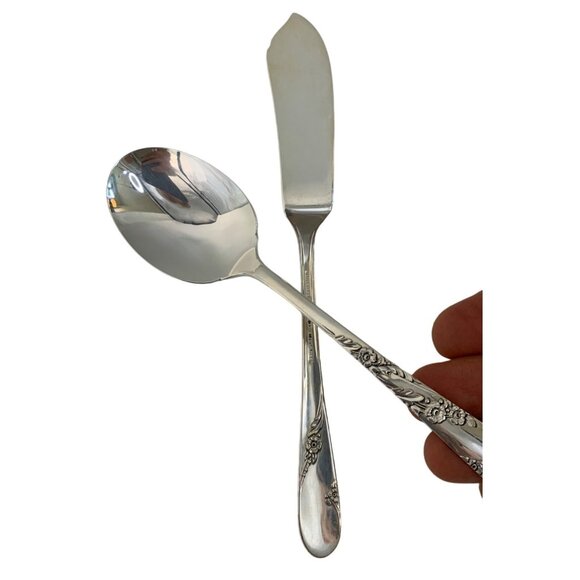 Bridal Wreath VTG 50s Oneida Tudor Plate Butter knife Jelly Spoon Set 7593 - Picture 1 of 6